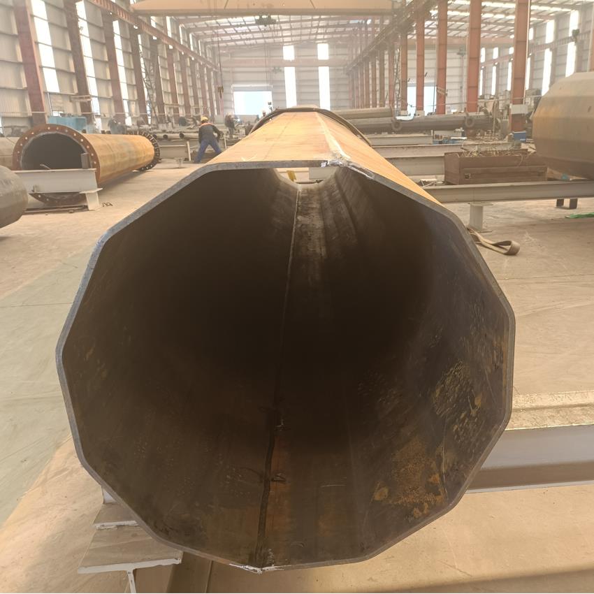 Polygonal tube